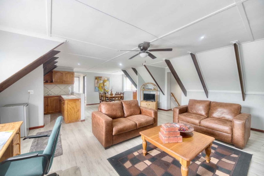 5 Bedroom Property for Sale in Fisherhaven Western Cape